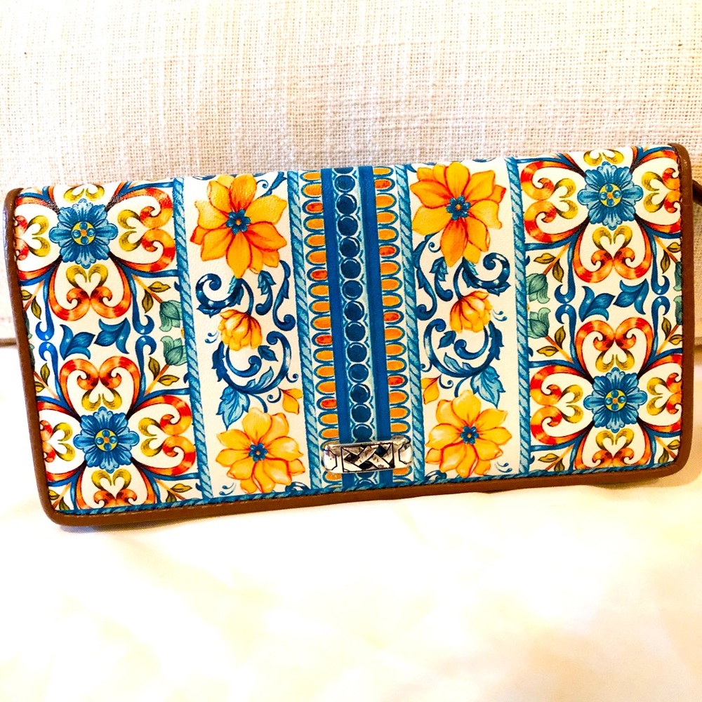 Brighton wallet